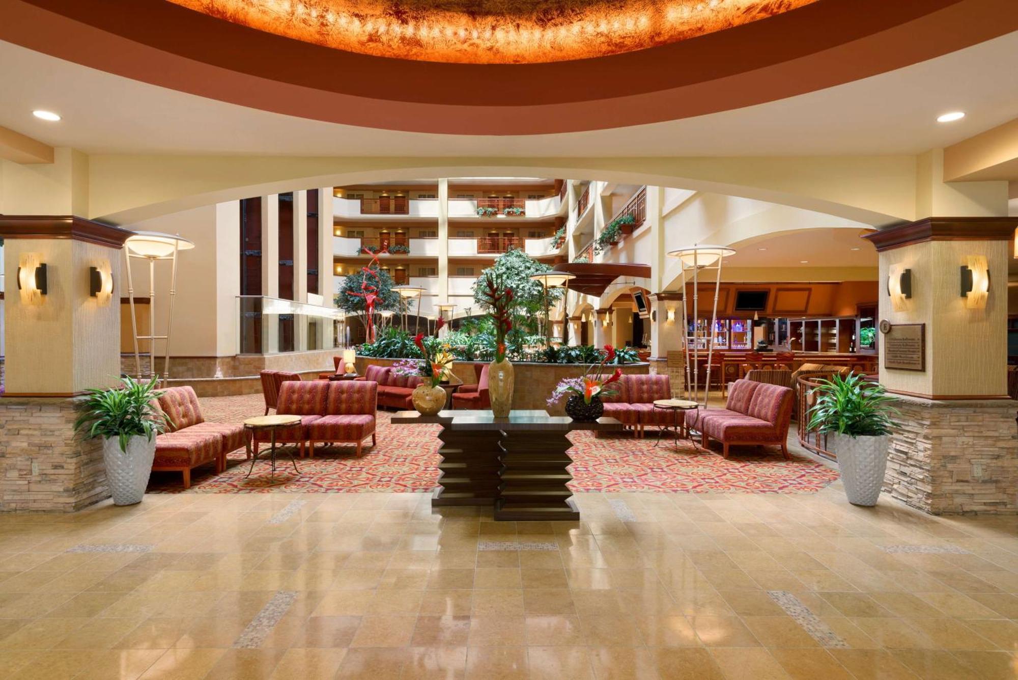 Embassy Suites By Hilton Norman Hotel & Conference Center Eksteriør billede
