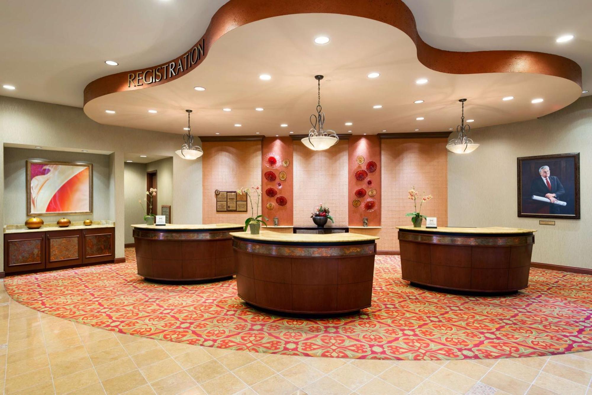 Embassy Suites By Hilton Norman Hotel & Conference Center Eksteriør billede